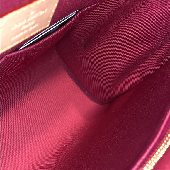 Louis Vuitton Cluny BB Crossbody - Picture 5 of 8